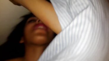 ચાઇનીઝ પત્ની કાળા ફુલ સેકસી વીડીયા માણસ સાથે છેતરપિંડી કરે છે